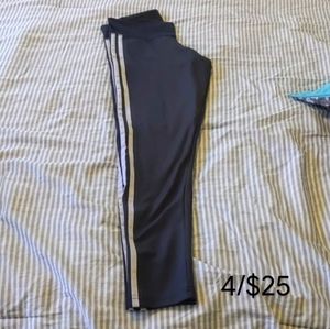 4/$25 item - Adidas stripe legging